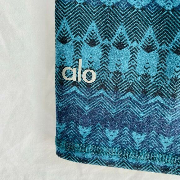 Alo Arctic Viridian Airbrush Capri Legging Size Small Yoga Cropped Crop Striped - Picture 7 of 10